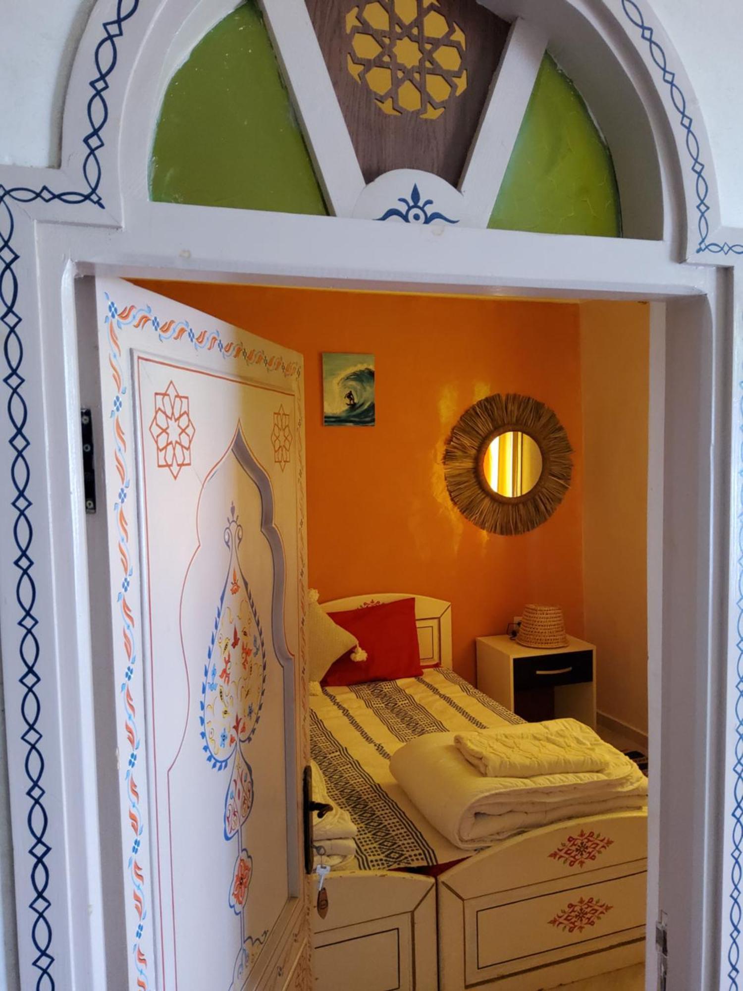 Surf & Salsa Guest House Agadir Extérieur photo