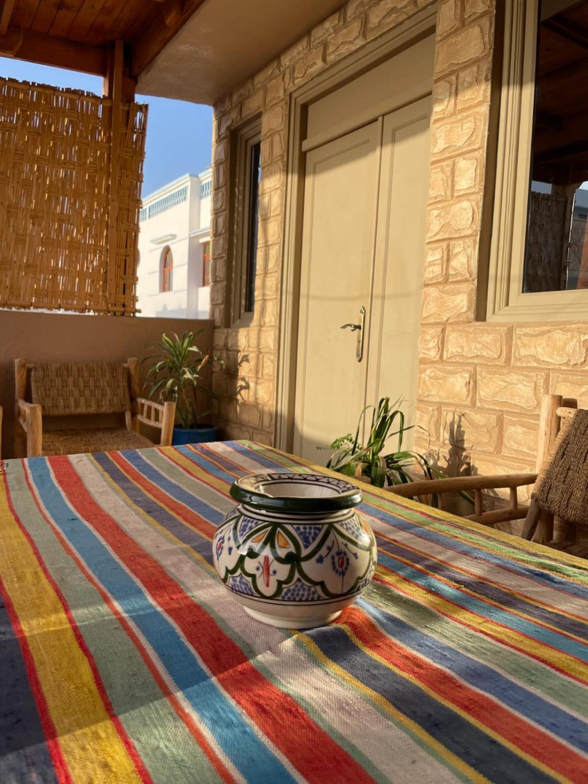 Surf & Salsa Guest House Agadir Extérieur photo