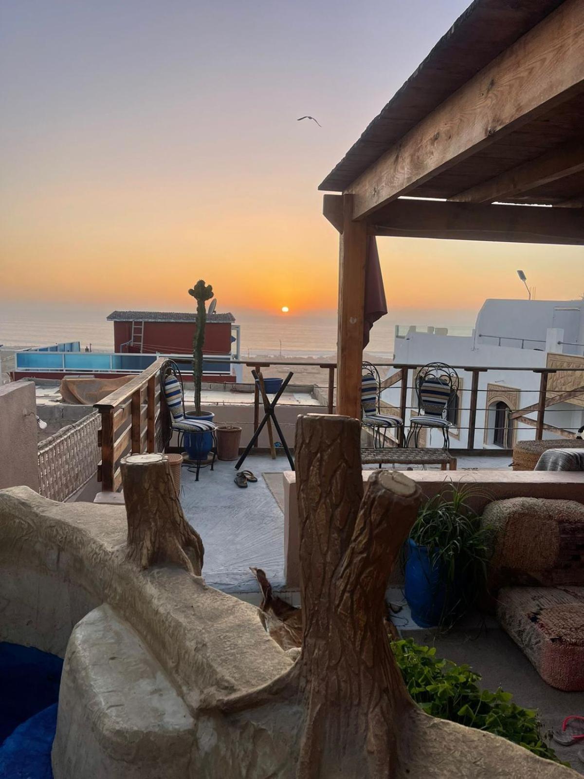 Surf & Salsa Guest House Agadir Extérieur photo